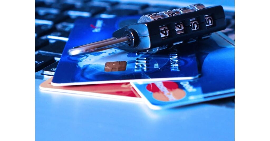 5 Best lifetime free ICICI bank credit cards